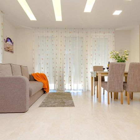 Bella Apartments No1 Hajduszoboszlo Luaran gambar